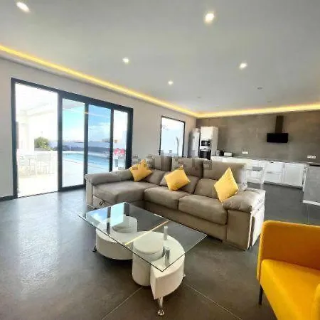 Pipa Costa * Costa Teguise